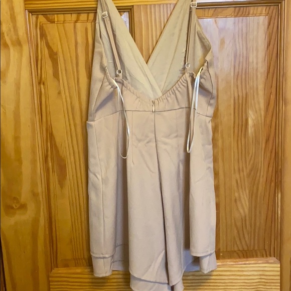 Blush romper - Picture 3 of 6